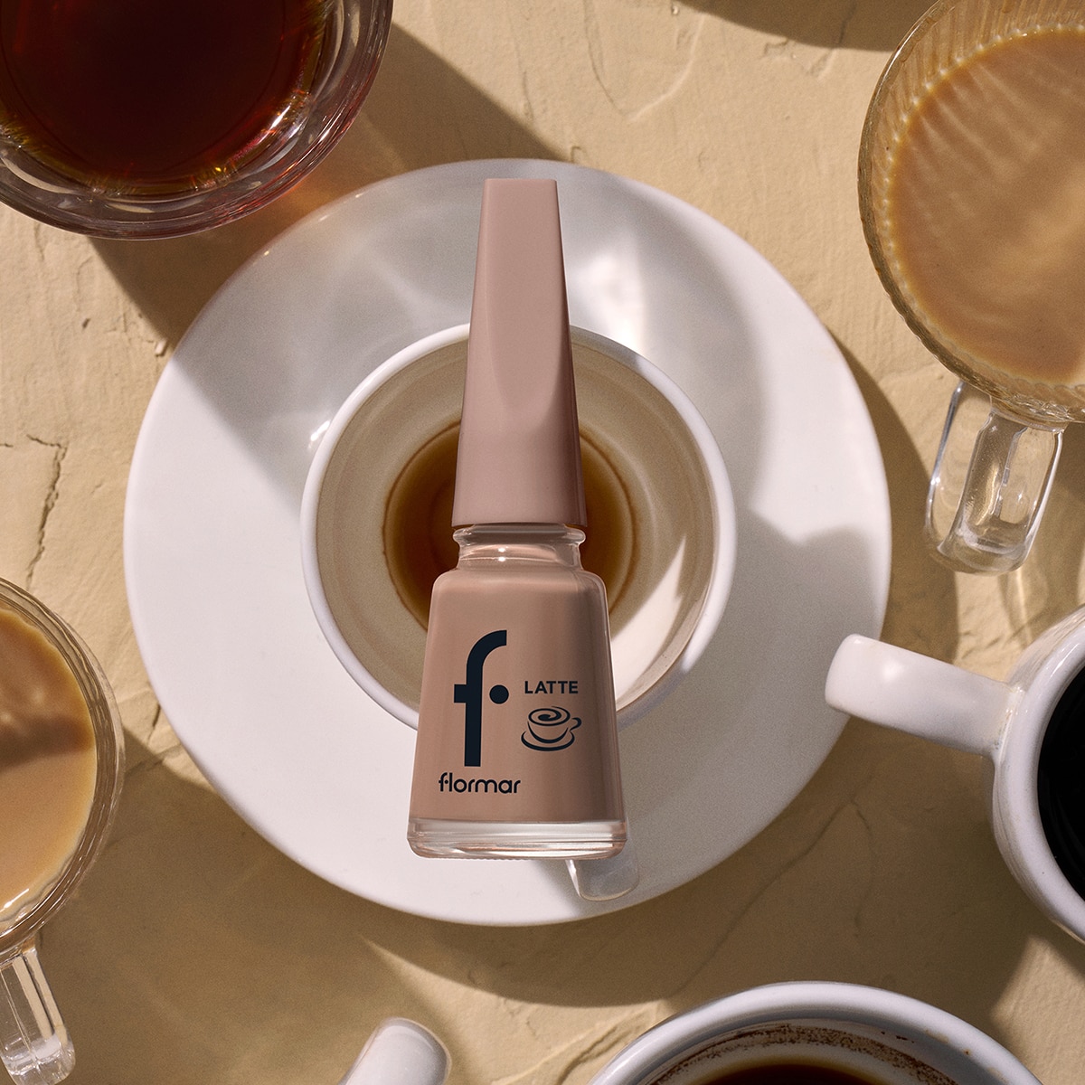  FLORMAR FLORMAR Flormar Latte Parlak Bitişli Kahve Tonlu Oje No: 008 Mocha Mist  1 of 6 
