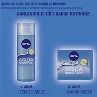Nivea Aqua Sensation Normal/Karma Ciltler için Canladırıcı Bakım Kremi 50 ml