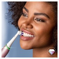 Oral-B iO Radiant White Şarjlı Diş Fırçası Yedek Başlık Beyaz 4 adet