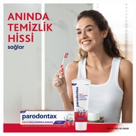 Parodontax Diş Eti Güçlendirici ve Koruyucu Beyazlatıcı Diş Macunu 75 ml