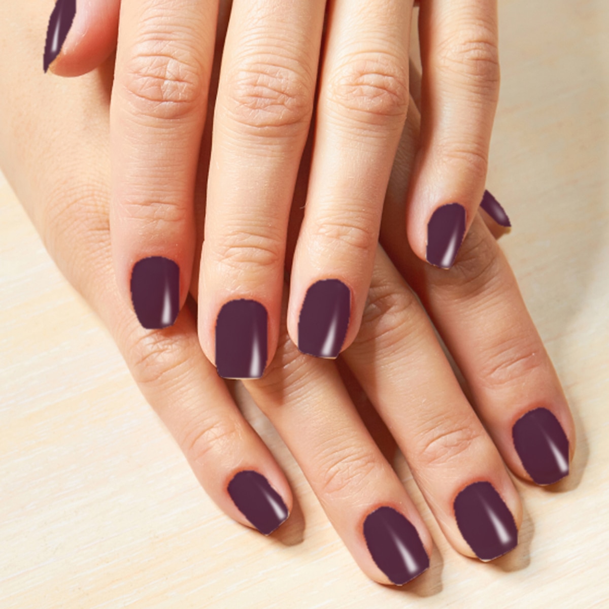 FLORMAR FLORMAR Flormar Nail Enamel Yoğun Pigmentli Parlak Oje No: 483 Queen Zenobia 1 of 6