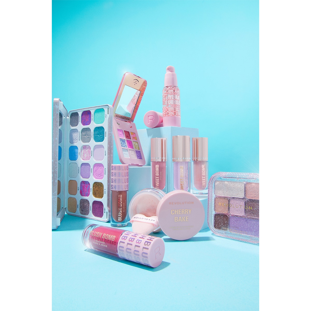 undefined REVOLUTION Revolution Y2K Baby Blush Bomb Likit Allık Cute Pınk 1 of 5