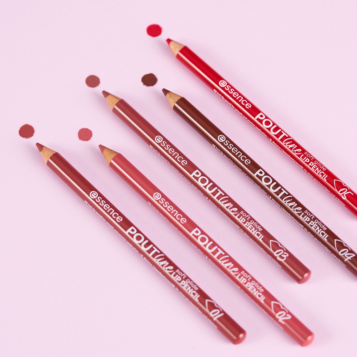 ESSENCE ESSENCE Essence Poutline Soft Glide Dudak Kalemi 02 1 of 10