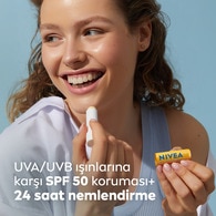 Nivea Sun Yüksek Güneş Korumalı Dudak Bakım Kremi 4,8 g SPF50 C,E Vitamini