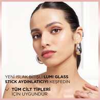 L’Oreal Paris Lumi Glass Islak Bitişli Stick Aydınlatıcı 620 Glassy Pink Ballet