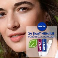 Nivea Yatıştırıcı Micellar Makyaj Temizleme Suyu 400 ml + Böğürtlen Nemlendirici Dudak Bakım Kremi 4,8 g Set