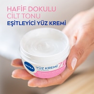 Nivea Cilt Tonu Eşitleyici Yüz Kremi 100 ml 24 Saat Nemlendirici