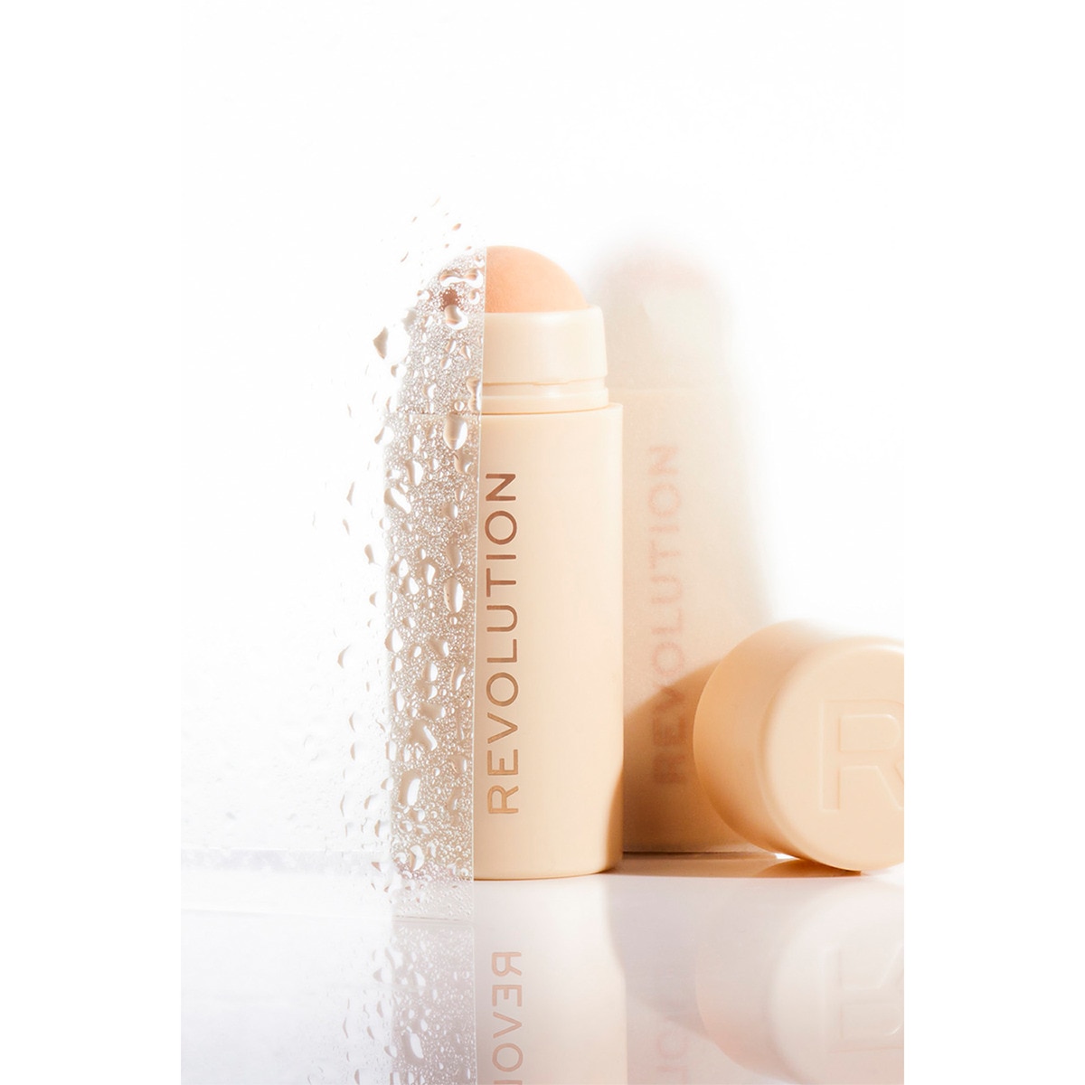  REVOLUTION REVOLUTION Revolution Matte Touch Up Sebum Kontrol Taşı  1 of 5 