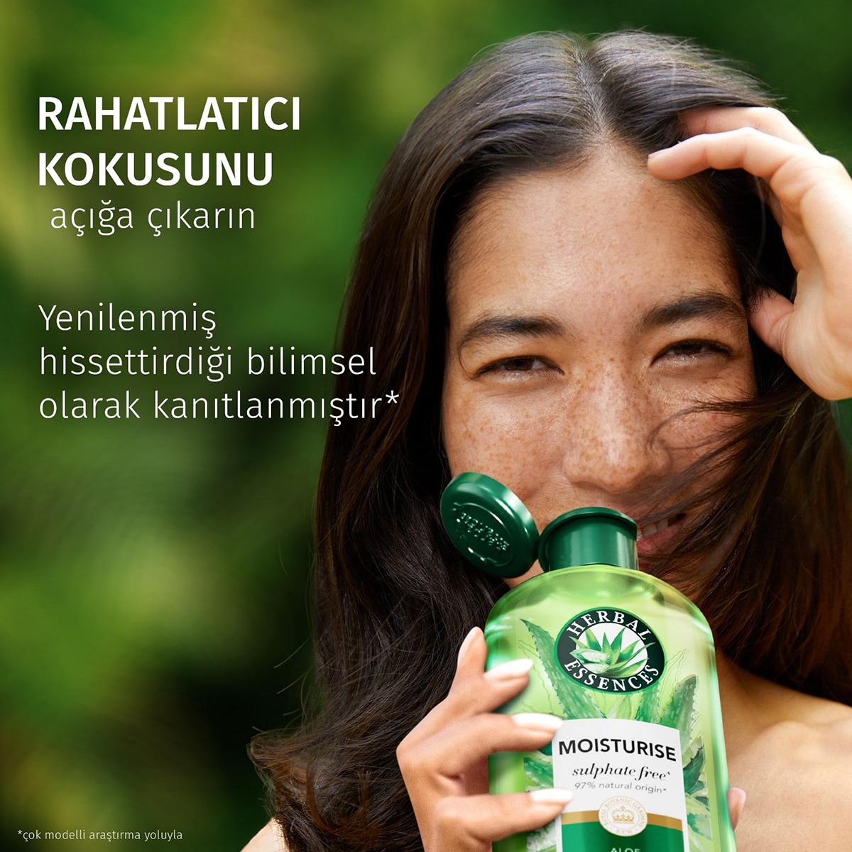  HERBAL ESSENCES HERBAL ESSENCES Herbal Essences Yatıştırıcı Aloe İçeren Sülfatsız Saç Bakım Kremi 250 ml  1 of 6 