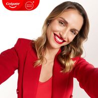 COLGATE COLGATE Colgate Optic White 1+1 Diş Fırçası 1 of 8