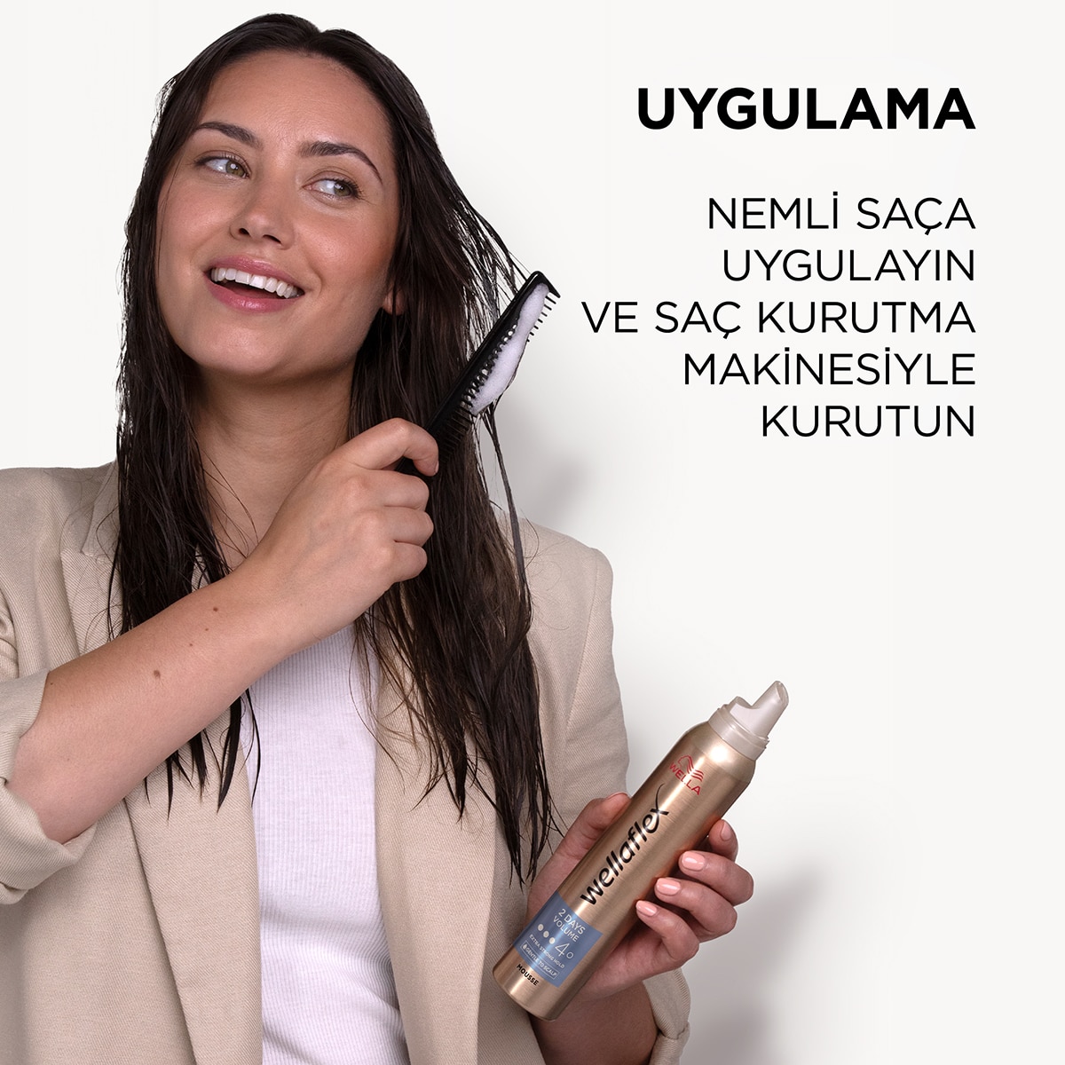 WELLA WELLA WELLAFLEX 2DAYS VOLUME KÖPÜK EXTRA GÜÇLÜ 200ML 1 of 7