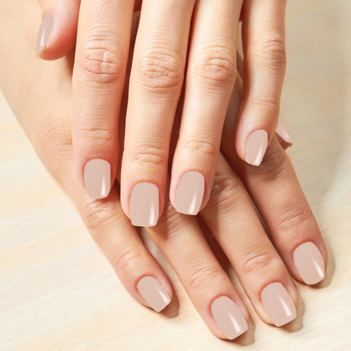  FLORMAR FLORMAR Flormar Nail Enamel Yoğun Pigmentli Parlak Oje No: 470 White Dream  1 of 6 