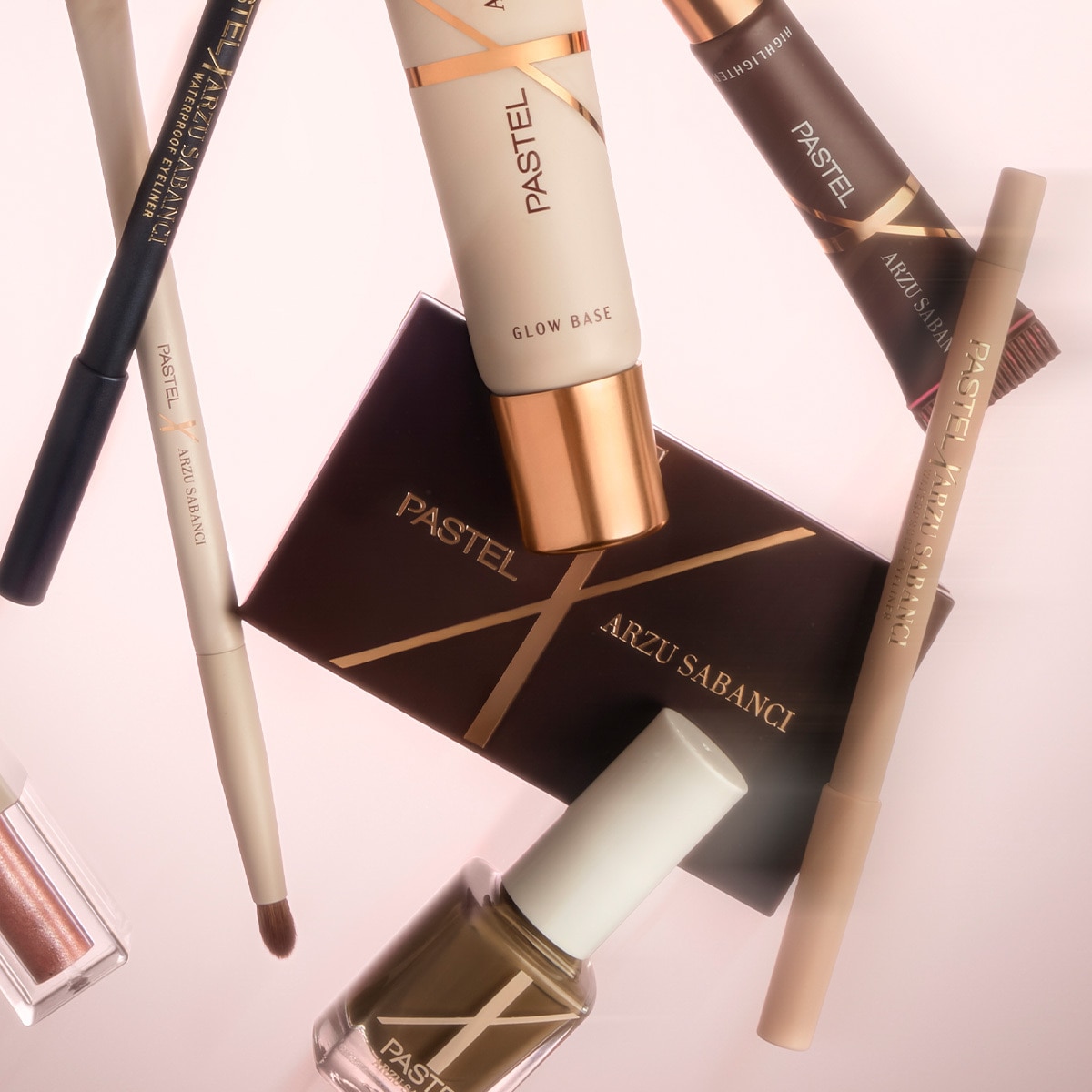  PASTEL PASTEL Pastel x Arzu Sabancı Aydınlatıcı No: 10  1 of 5 