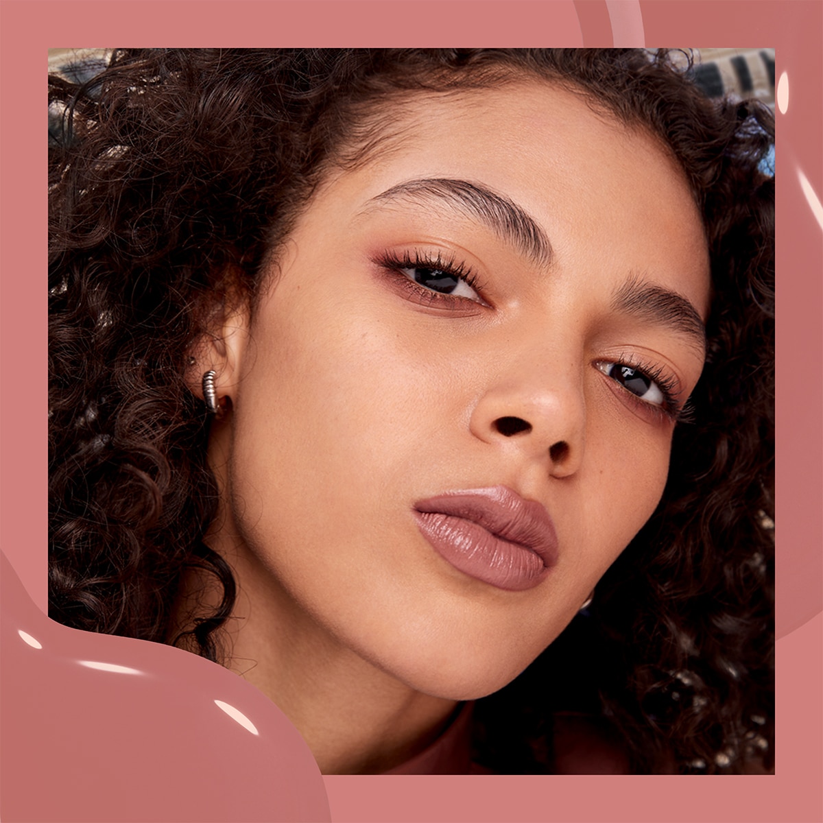  MAYBELLINE MAYBELLINE Maybelline New York Super Stay Vinyl Ink Likit Parlak Ruj 120 Punchy  1 of 6 