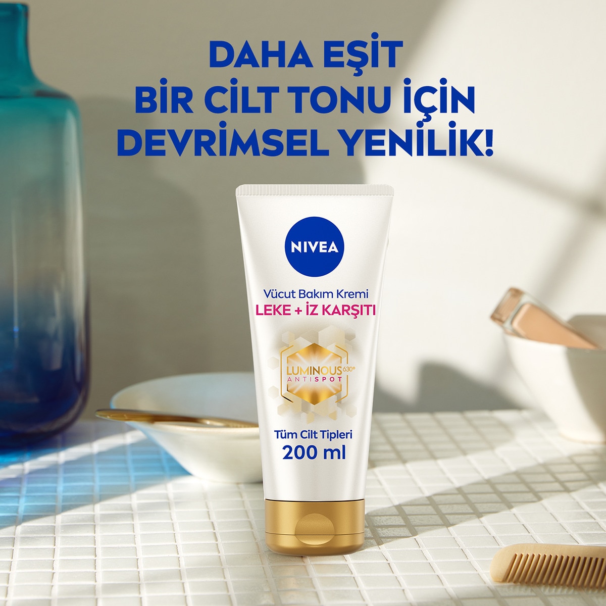 NIVEA BODY NIVEA BODY Nivea Luminous630 Leke ve İz Karşıtı Nemlendirici Vücut Bakım Kremi 200 ml 1 of 13