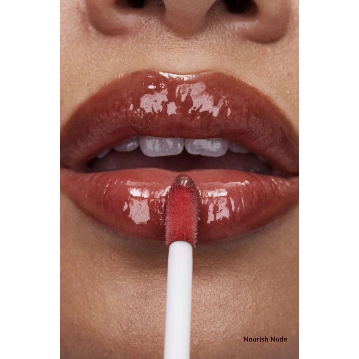 AVON AVON Avon Make Up + Care Peptit İçeren Serum Gloss Dudak Parlatıcısı Nourish Nude 1 of 7