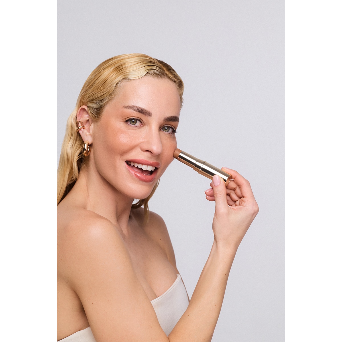  2WINS 2WINS MAKE UP 2Wins Beauty Legendary Glow Blush Stick Bronzed Beauty  1 of 9 