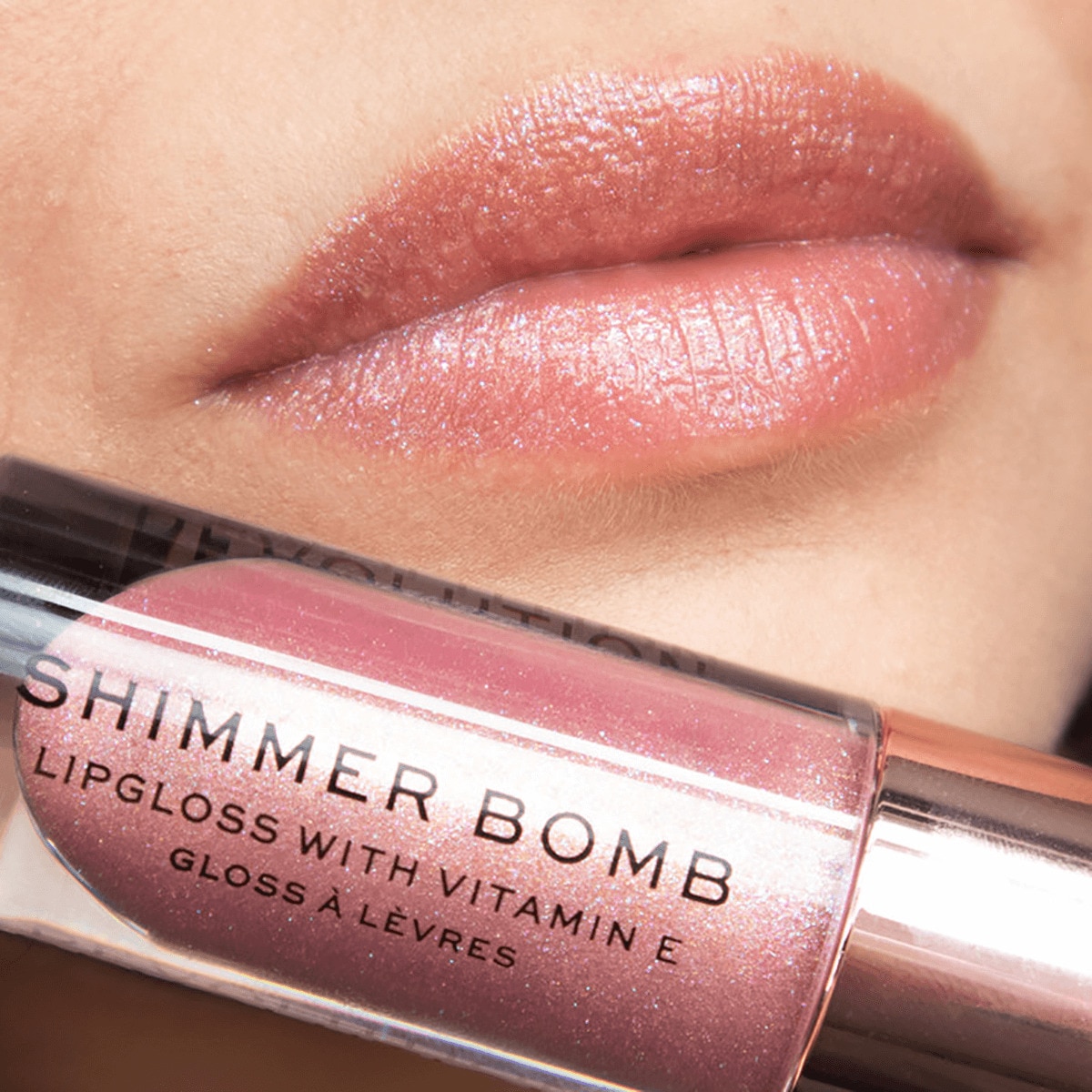  REVOLUTION REVOLUTION Revolution Shimmer Bomb Dudak Parlatıcısı Glimmer  1 of 4 