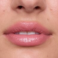  ESSENCE ESSENCE Essence Hydra Kiss Dudak Balmı 03  1 of 6 