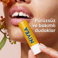 Nivea Sun Yüksek Güneş Korumalı Dudak Bakım Kremi 4,8 g SPF50 C,E Vitamini
