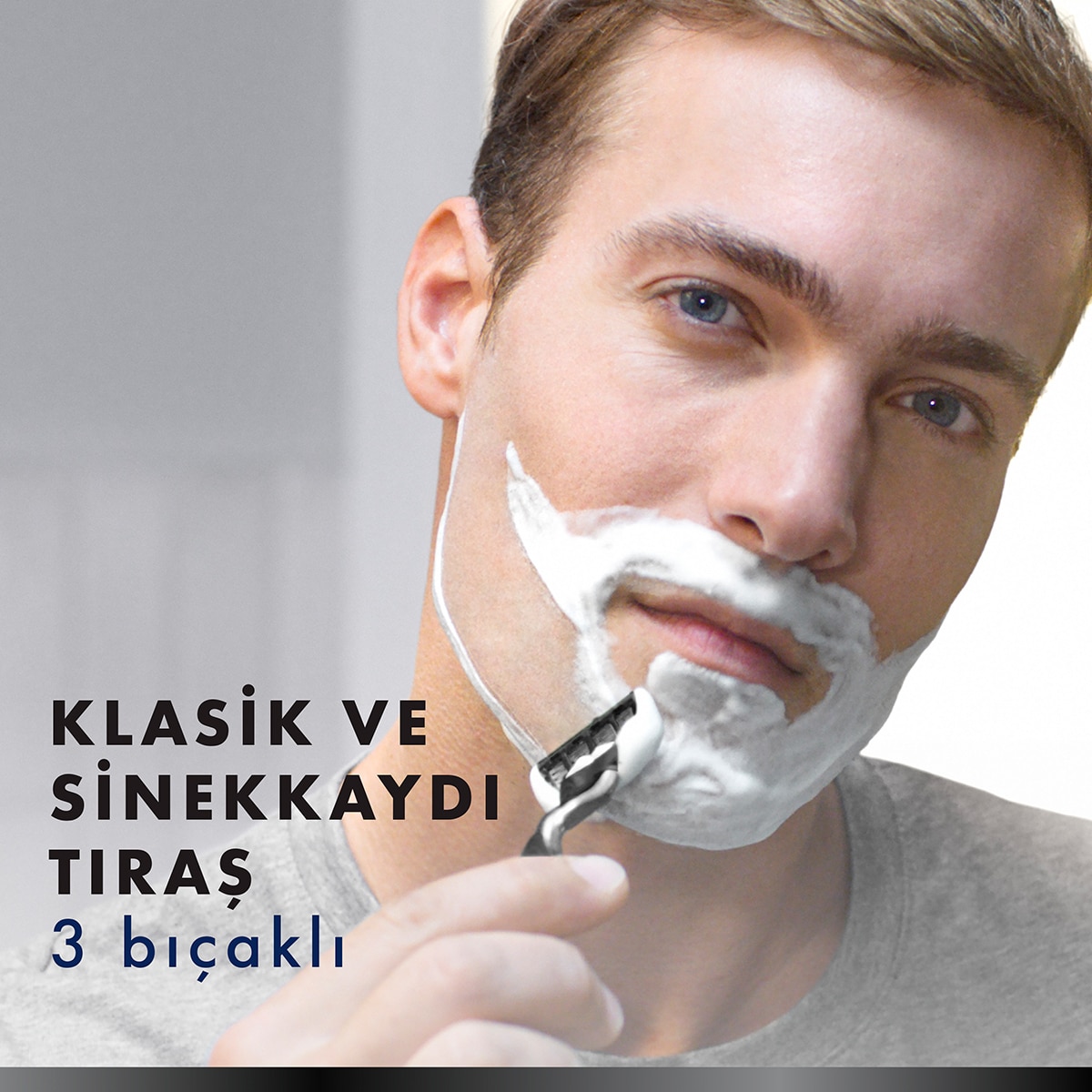  GILLETTE GILLETTE Gillette Mach3 Charcoal Yedek Bıçak 4'lü  1 of 6 