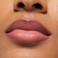 ESSENCE ESSENCE Essence Poutline Soft Glide Dudak Kalemi 01 1 of 9