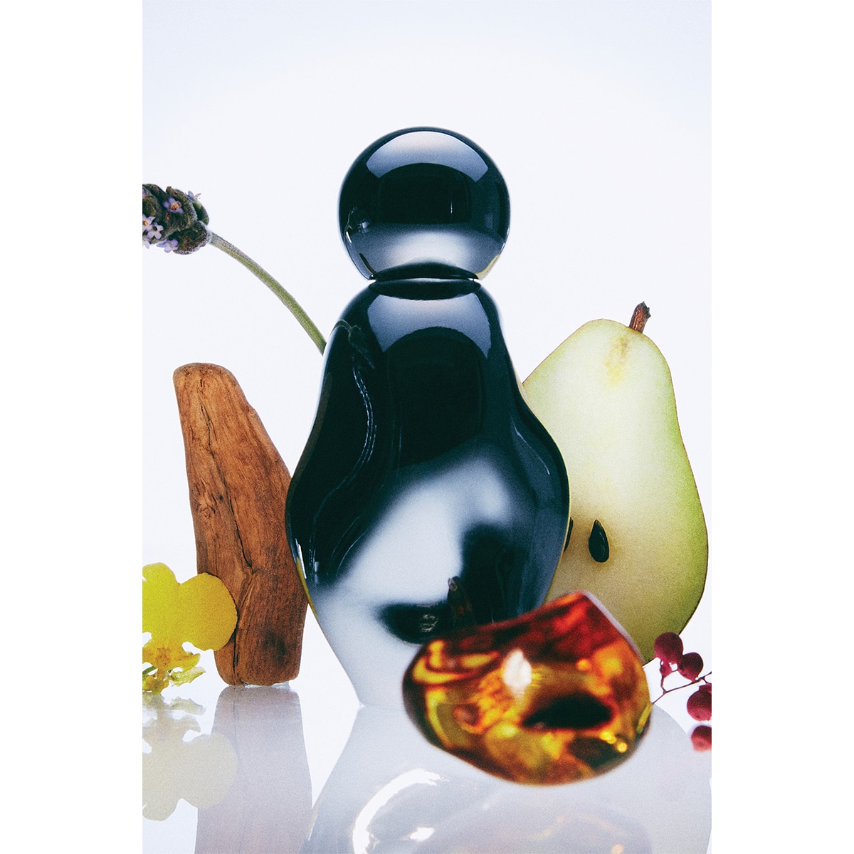  KYLIE JENNER KYLIE JENNER Kylie Jenner Cosmic 2.0 EDP Kadın Parfüm 100 ml  1 of 4 