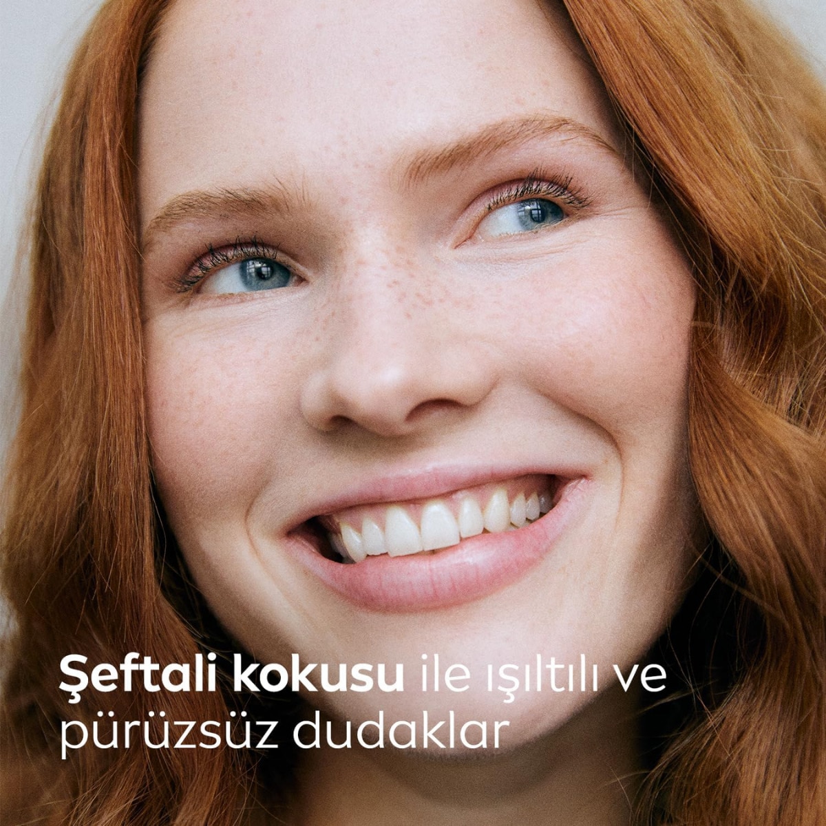  NIVEA LIP CARE NIVEA LIP CARE Nivea Dudak Bakım Kremi ve Dudak Parlatıcısı Şeftali 4,8 g 24 Saat Nem  1 of 6 