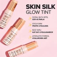  REVOLUTION REVOLUTION Revolution Superdewy Glow Stick Fondöten Medium  1 of 4 