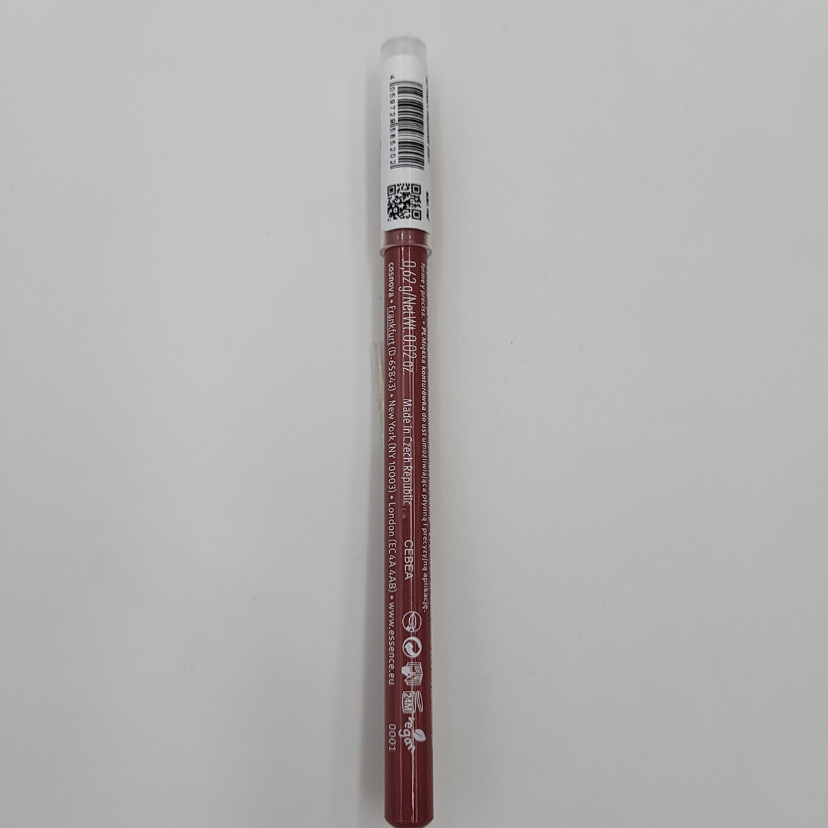 ESSENCE ESSENCE Essence Poutline Soft Glide Dudak Kalemi 02 1 of 10