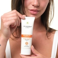  DUADERM DUADERM Duaderm Koyu Leke Karşıtı Güneş Kremi Spf50 100 ml  1 of 4 