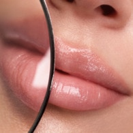 Pastel Plump Up Extra Hydrating Plumping Gloss Dolgunlaştıran Dudak Parlatıcısı 208 Shimmer Nude