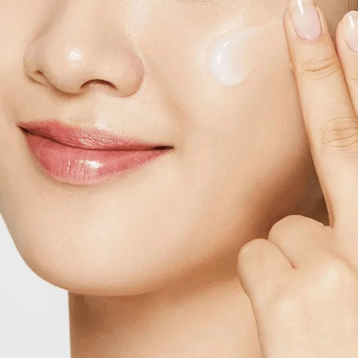  COSRX COSRX Cosrx Snaıl92 Salyangoz Özlü All In One Krem 100 g  1 of 4 