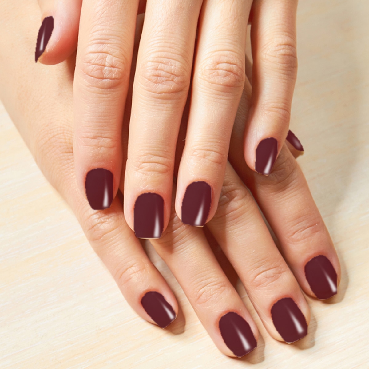  FLORMAR FLORMAR Flormar Nail Enamel Yoğun Pigmentli Parlak Oje No: 352 Blackstar Red  1 of 6 