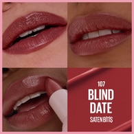 Maybelline New York Serum Etkili Hyaluronik Asit ve Besleyici Yağ İçeren Ruj Satin Blind Date 107