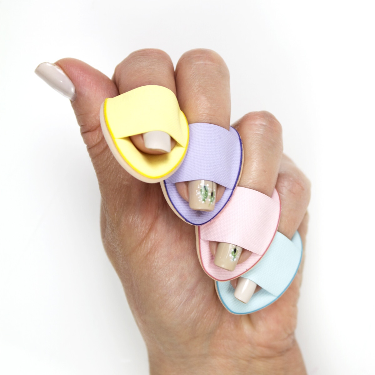  NASCITA NASCITA Nascita Parmak Makyaj Pufu Rubycell  1 of 8 