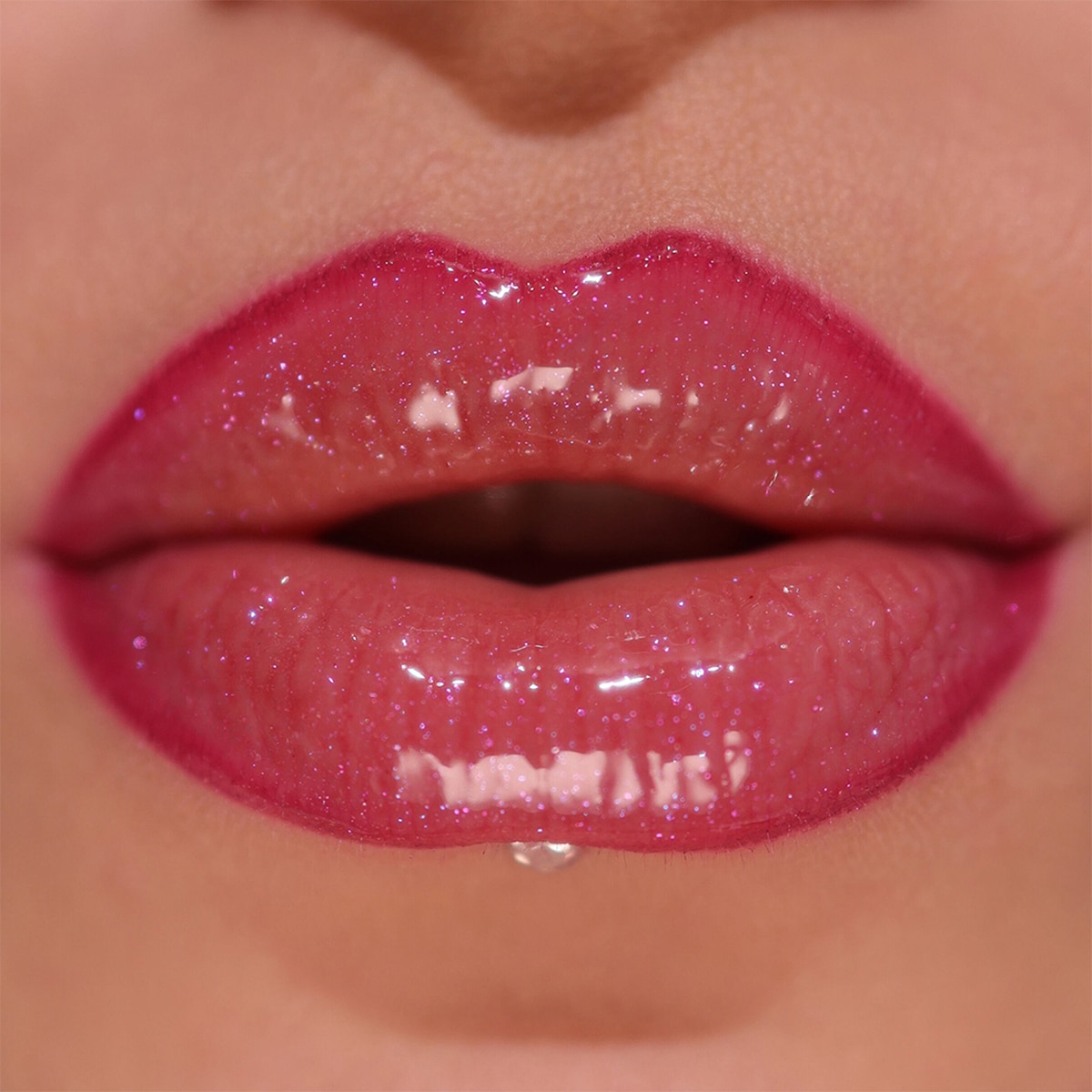 REVOLUTION REVOLUTION Revolution Shimmer Bomb Gloss Berry Lustre 1 of 4