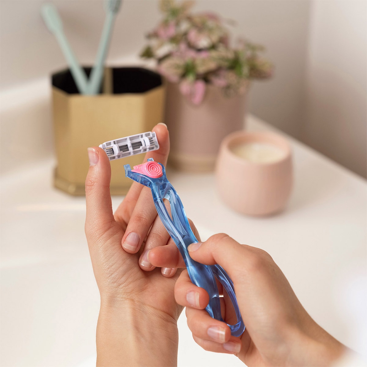  BIC BIC Bic Soleil Click 3 Bıçaklı Yedek Başlık 4'lü  1 of 3 