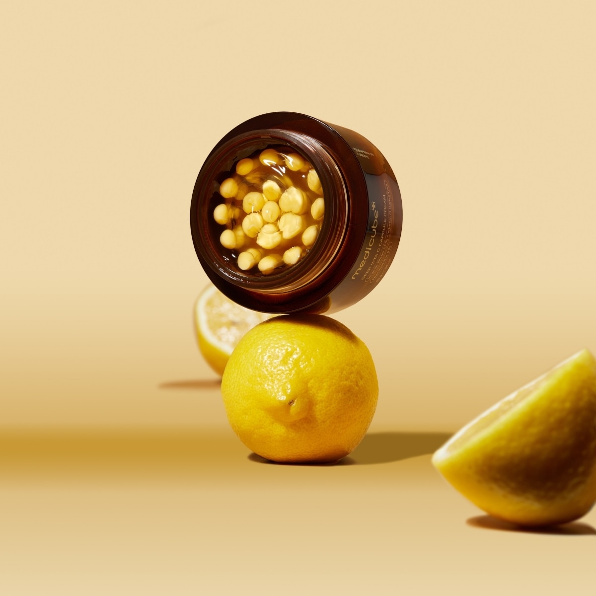  MEDICUBE MEDICUBE Medicube Deep Vita C Kapsul Krem 55 ml  1 of 3 