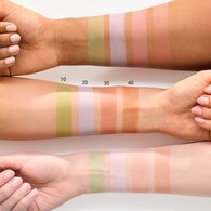 ESSENCE ESSENCE Essence CC Coverstick Fondöten 10 1 of 7